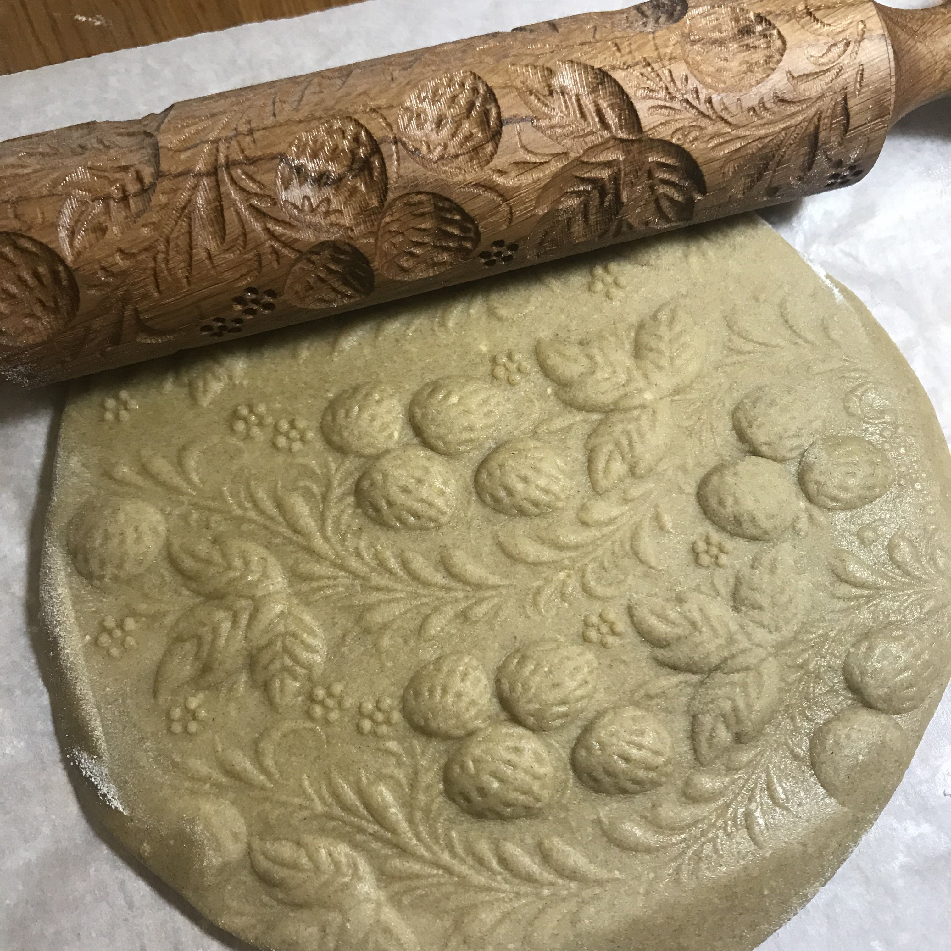 Strawberry Rolling Pin with Cutting Form and Box