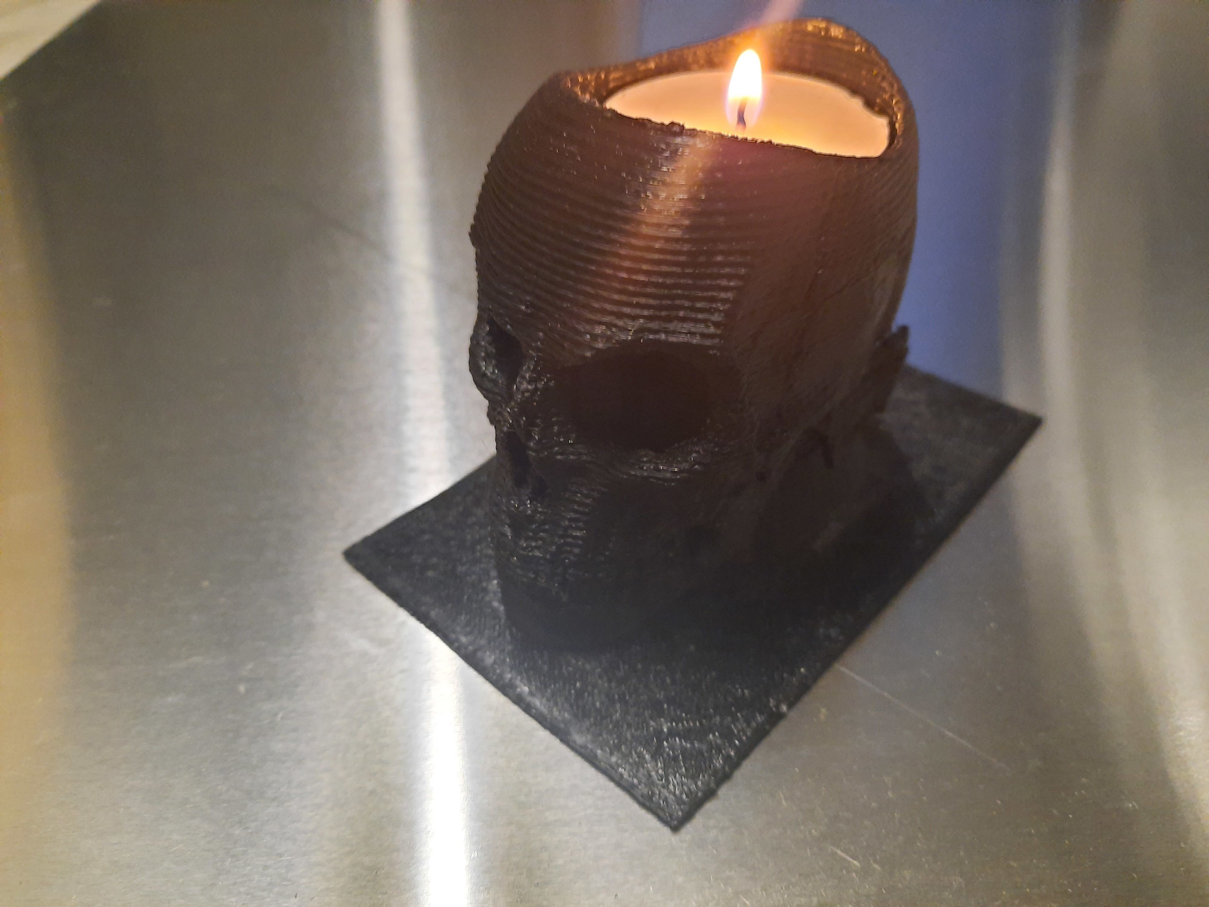 Tealight holder