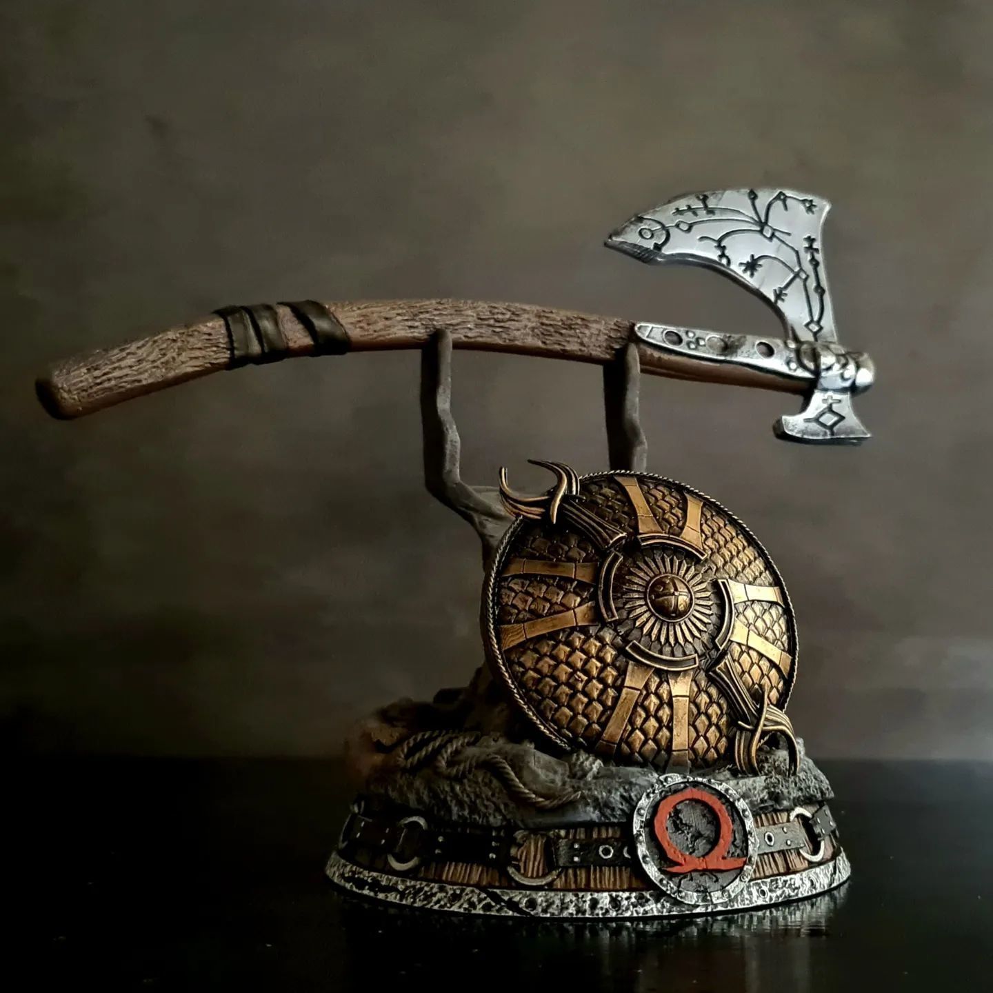 God Of War Controller Stand PS4 PS5 3D model 3D printable CGTrader