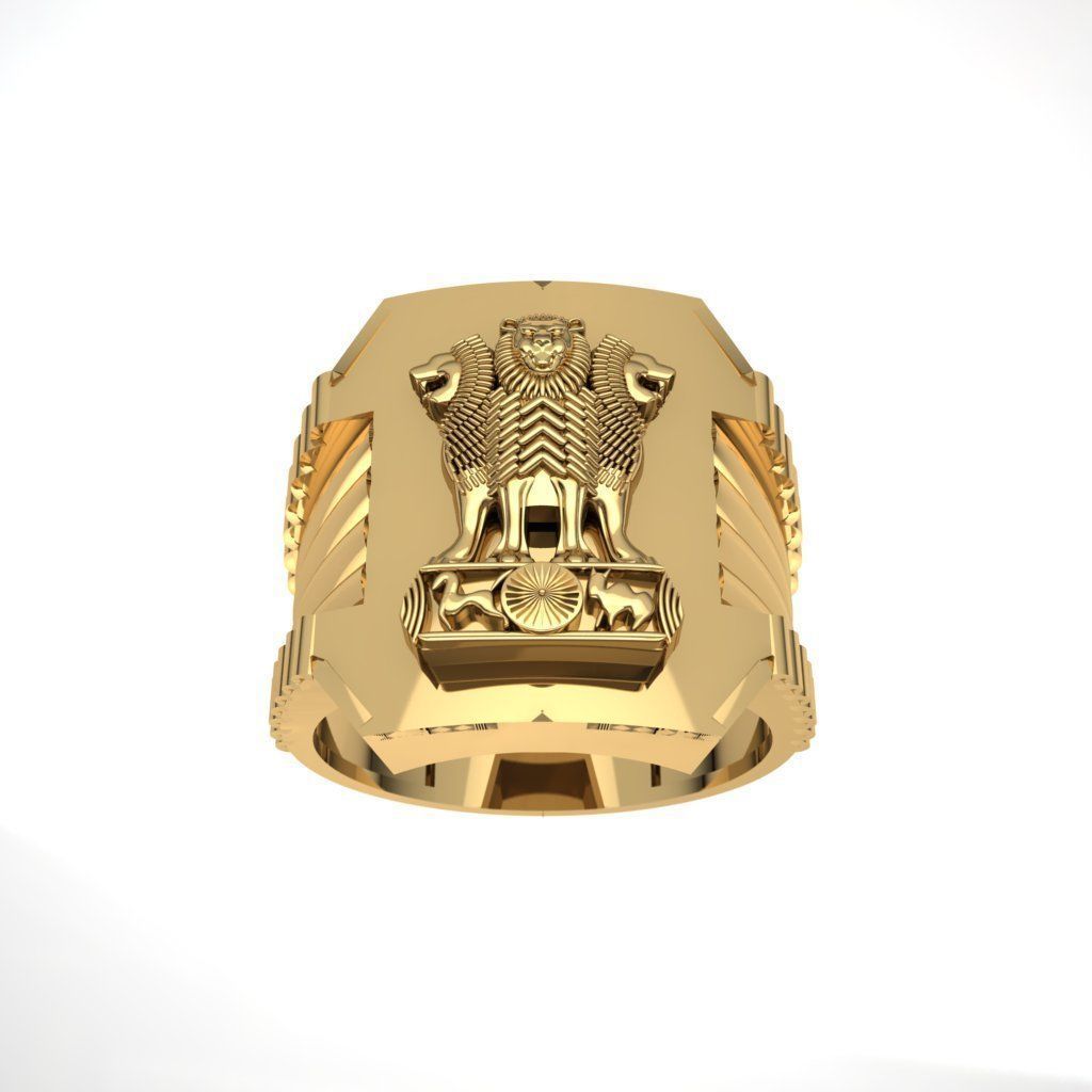 A Chakrayan Gold Men's Ring Senco Gold and Diamonds